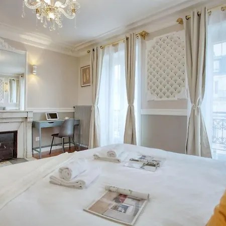 Parisian Gem: Heart Of The Latin Quarter- 2br Lift Apartment *