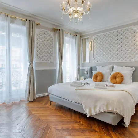 Parisian Gem: Heart Of The Latin Quarter- 2br Lift *