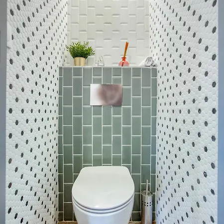 Parisian Gem: Heart Of The Latin Quarter- 2br Lift