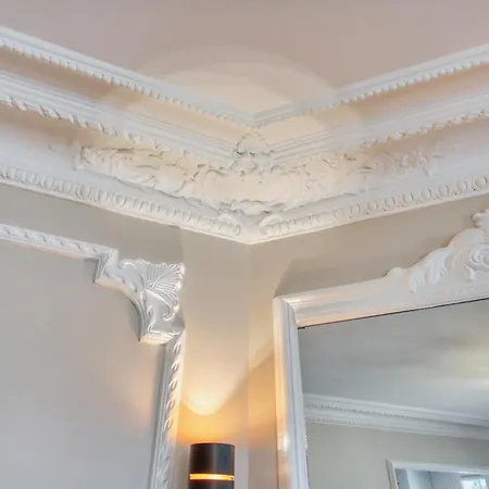 Parisian Gem: Heart Of The Latin Quarter- 2br Lift *