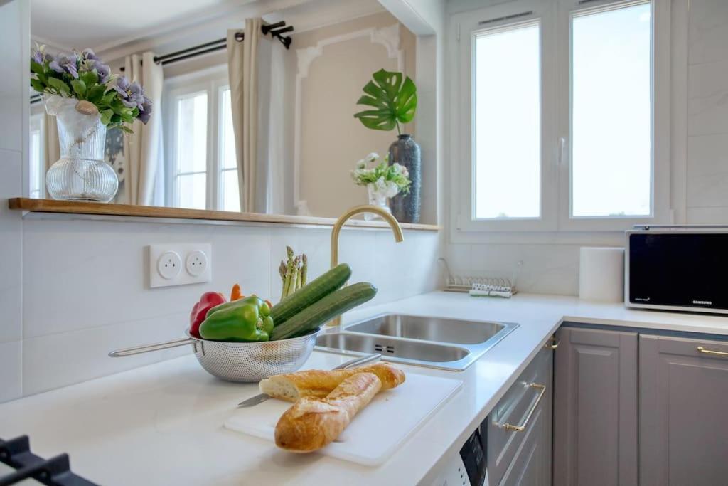 Appartamento Parisian Gem: Heart Of The Latin Quarter- 2br Lift Parigi