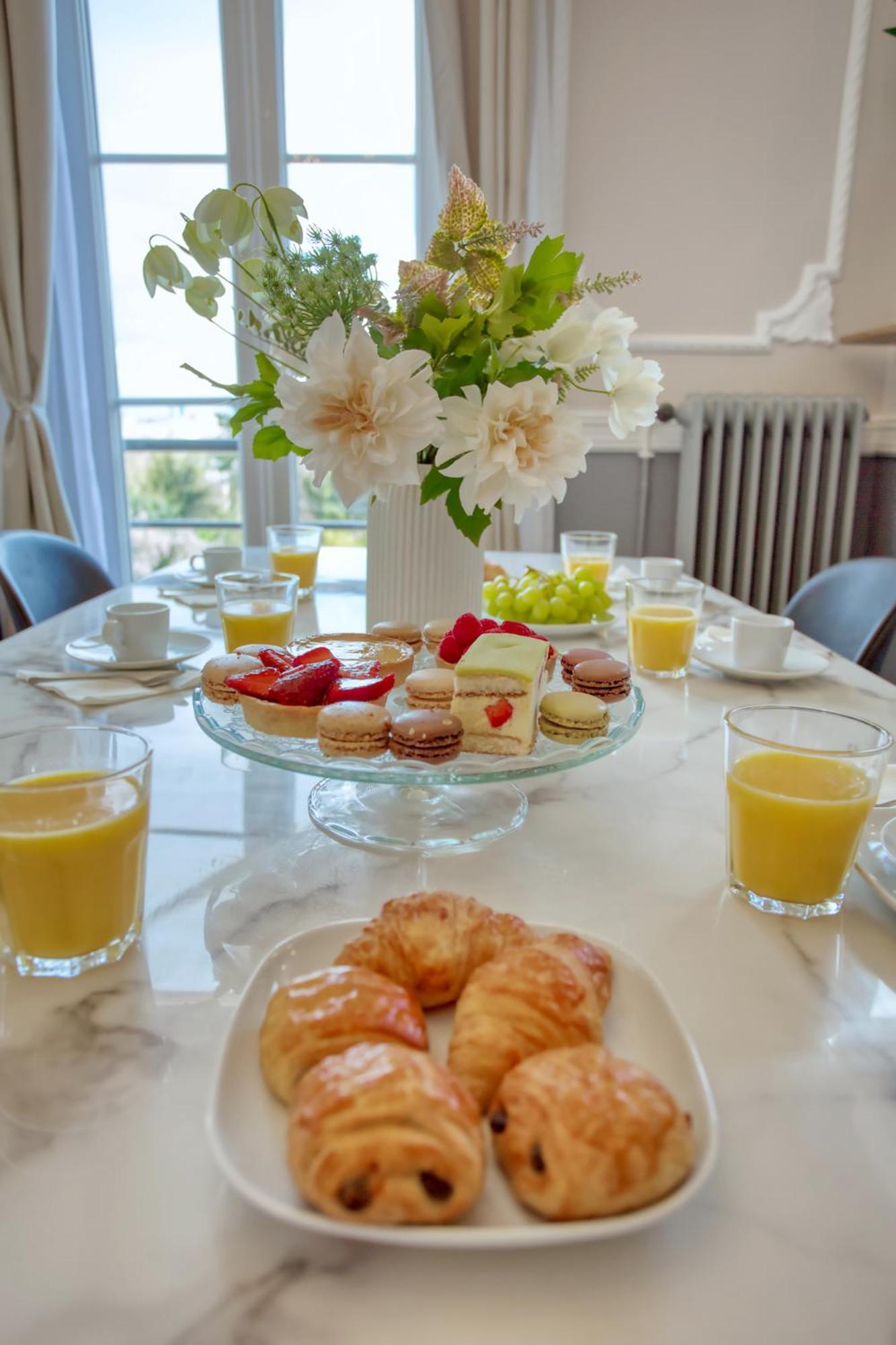 Parisian Gem: Heart Of The Latin Quarter- 2br Lift Appartamento